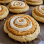 Crumbl pumpkin pie cookies